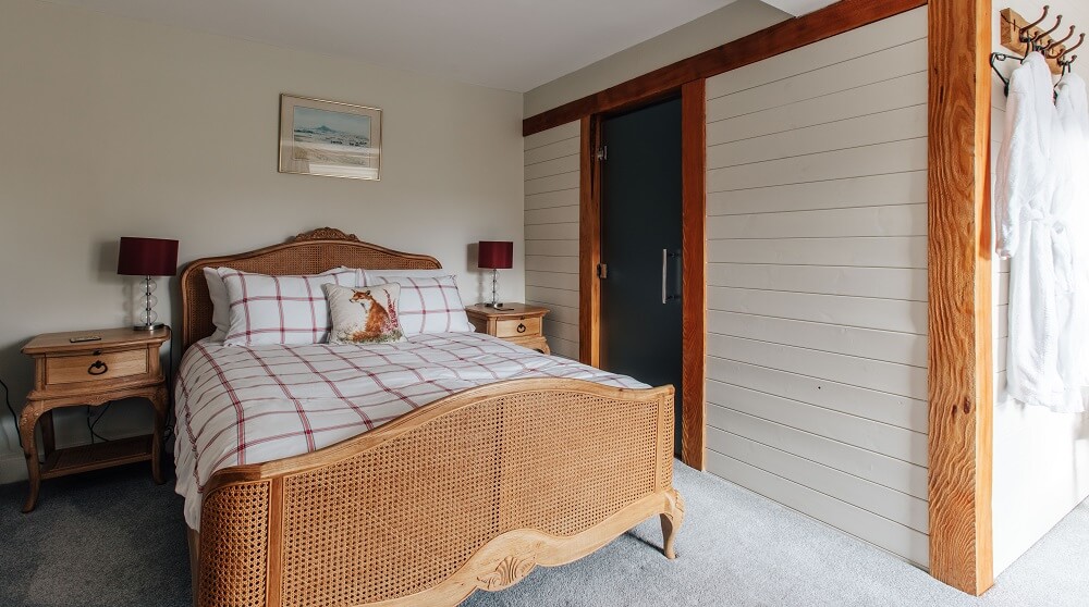 Bassett Brow bedroom & shower