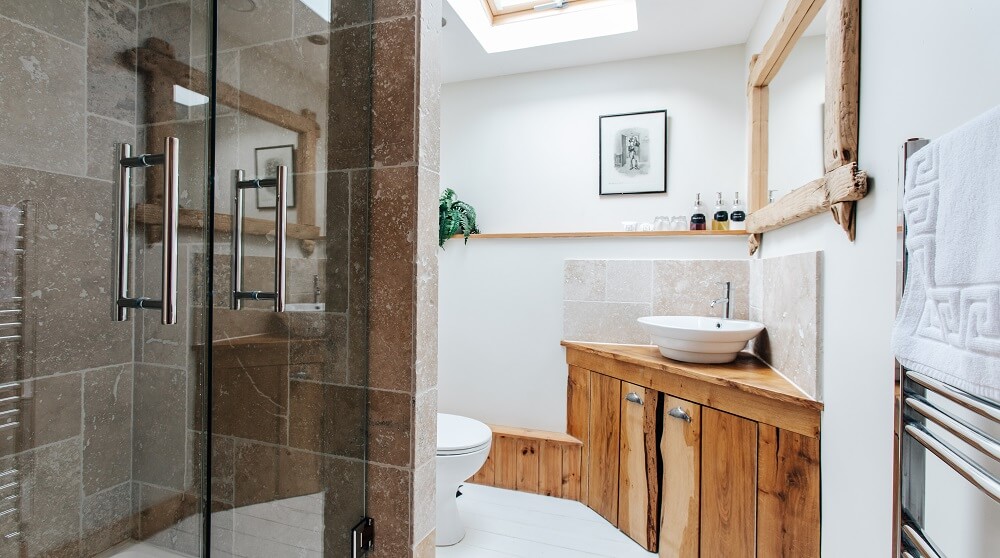 Honey Dale Shower Room